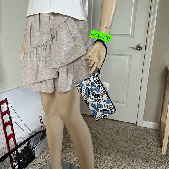 Kate Spade medium L-zip wristlet🎈🎈 - Picture 6 of 10